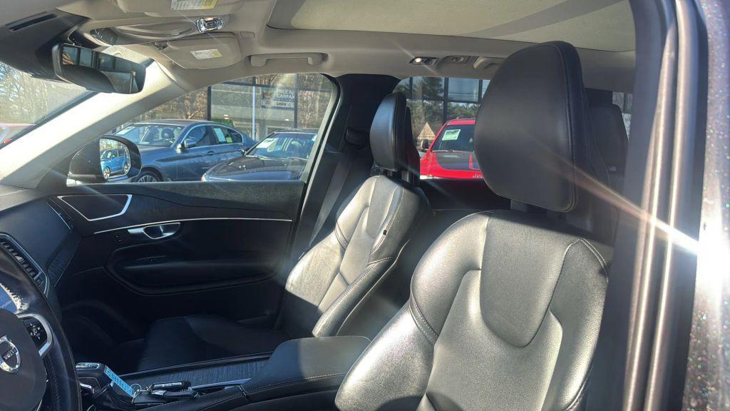used 2020 Volvo XC90 car, priced at $21,995