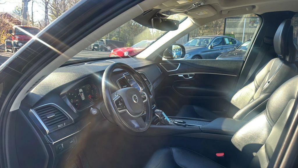 used 2020 Volvo XC90 car, priced at $21,995