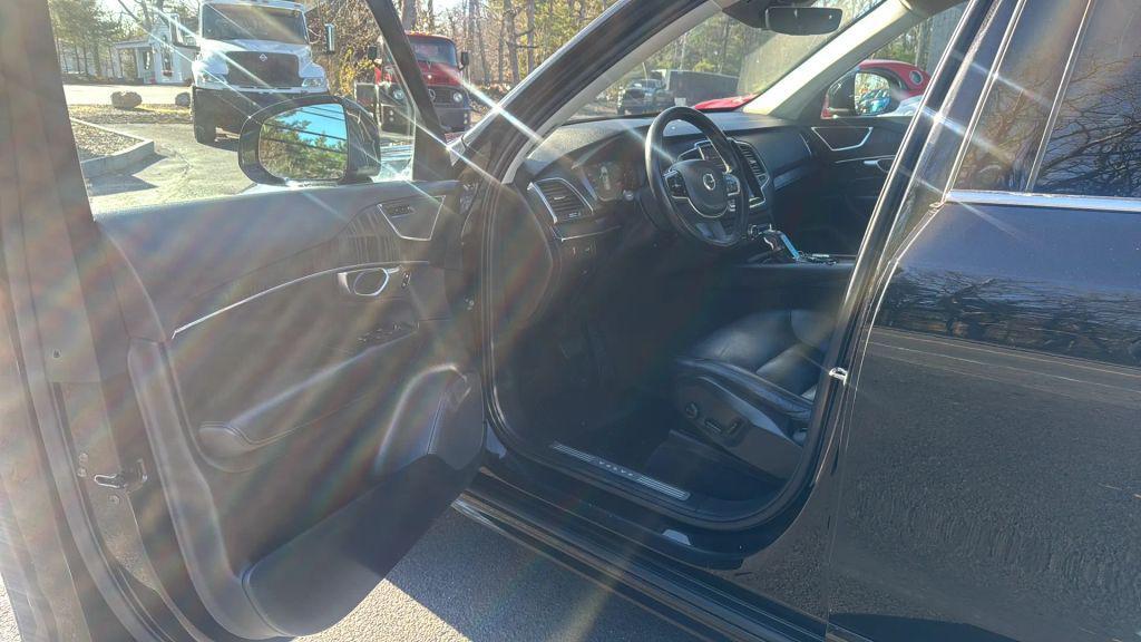 used 2020 Volvo XC90 car, priced at $21,995