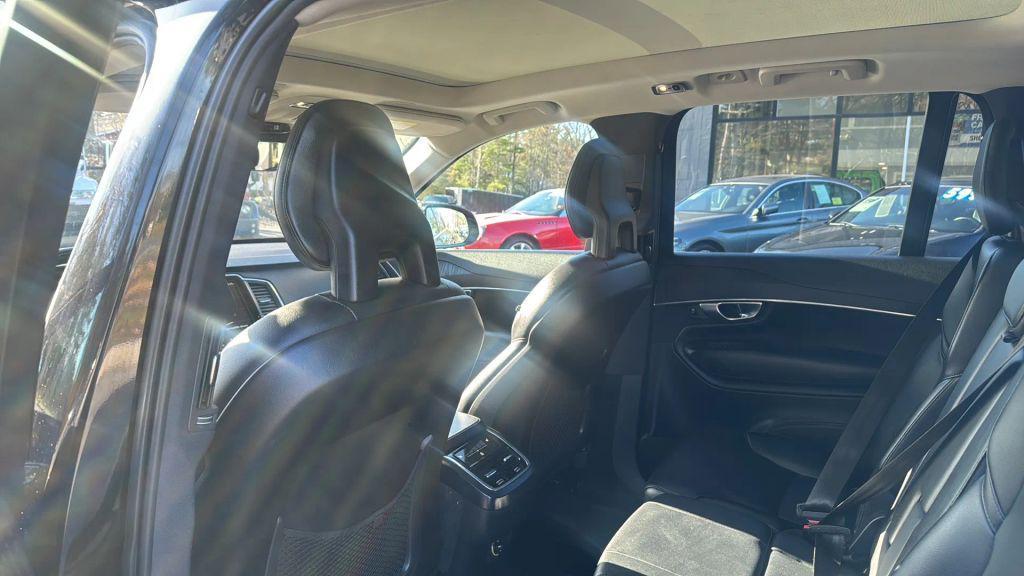used 2020 Volvo XC90 car, priced at $21,995