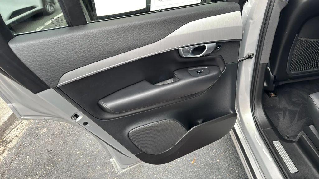 used 2024 Volvo XC90 car, priced at $31,995