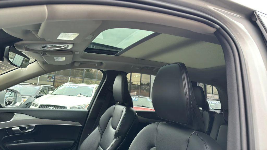 used 2024 Volvo XC90 car, priced at $31,995