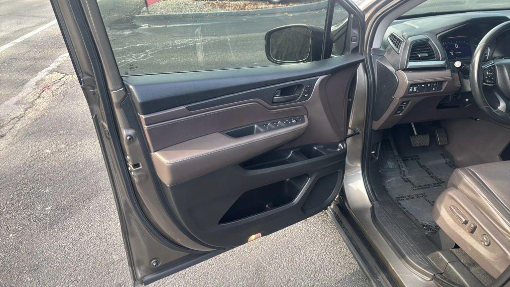 used 2018 Honda Odyssey car, priced at $18,995