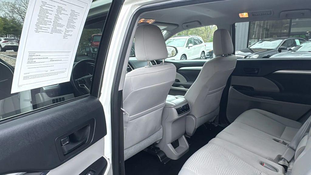 used 2017 Toyota Highlander car, priced at $13,995