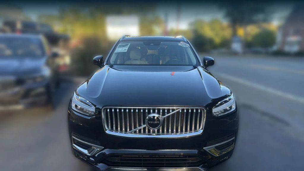 used 2021 Volvo XC90 car, priced at $25,995