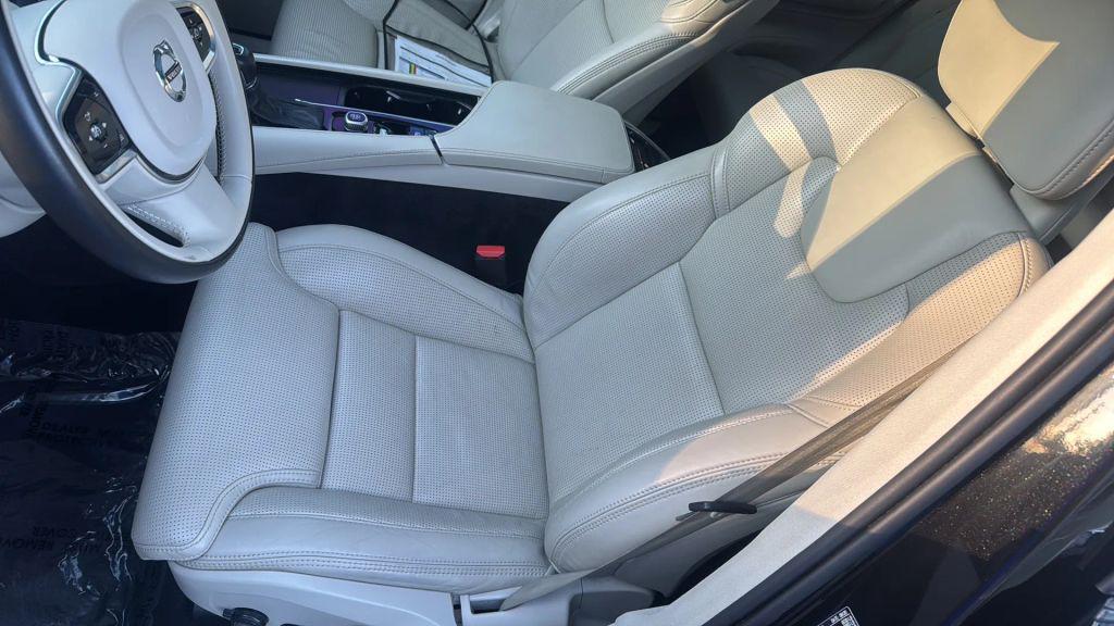 used 2021 Volvo XC90 car, priced at $25,995