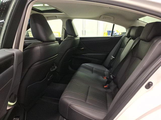 used 2024 Lexus ES 350 car, priced at $44,600