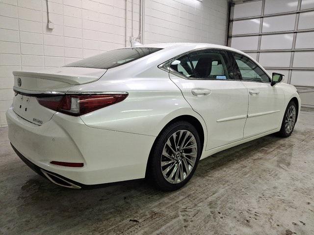 used 2024 Lexus ES 350 car, priced at $44,600