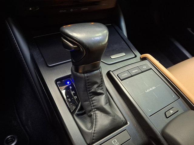 used 2022 Lexus ES 350 car, priced at $33,100