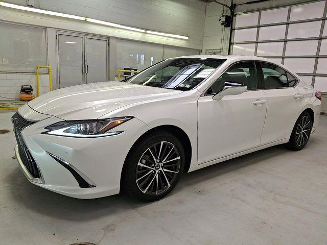 used 2024 Lexus ES 350 car, priced at $39,100