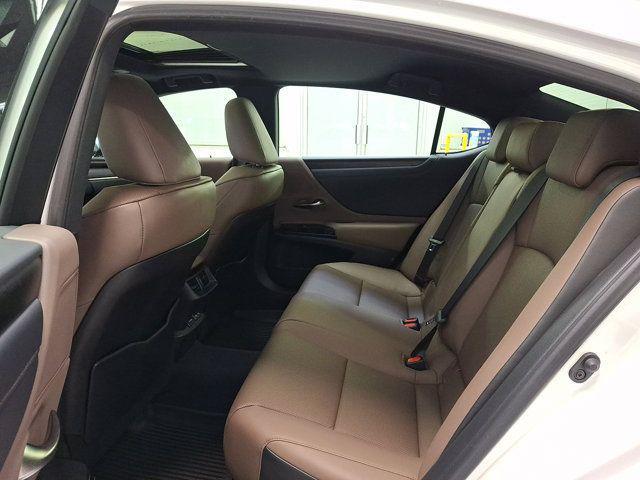 used 2024 Lexus ES 350 car, priced at $39,100