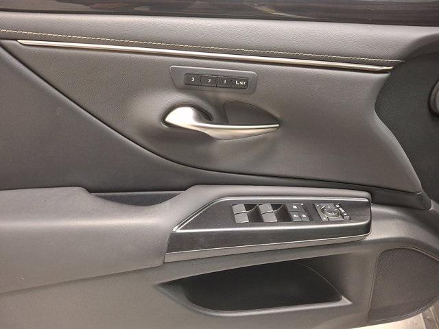 used 2020 Lexus ES 350 car, priced at $28,500
