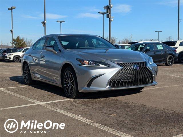 new 2025 Lexus ES 350 car, priced at $50,639