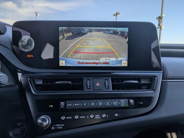 new 2025 Lexus ES 350 car, priced at $50,639