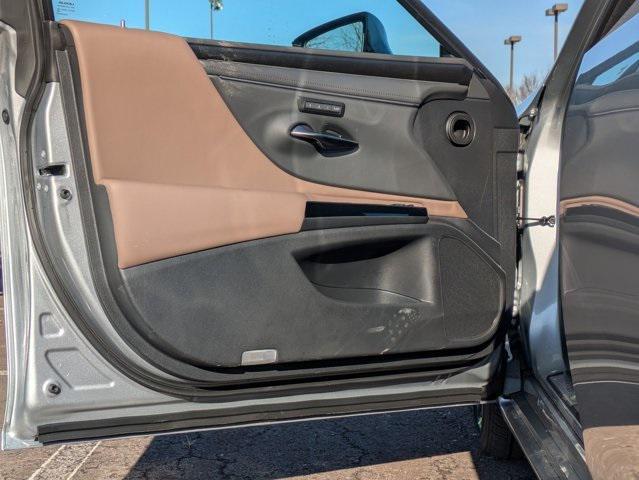 new 2025 Lexus ES 350 car, priced at $50,639