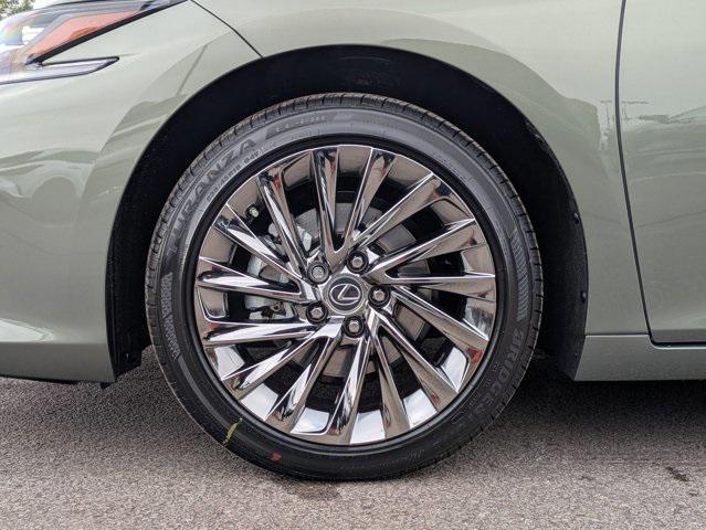 new 2025 Lexus ES 350 car, priced at $56,269