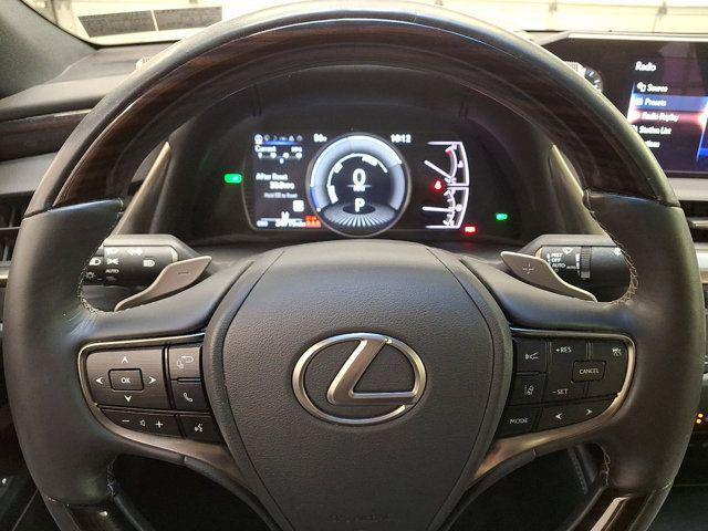 used 2020 Lexus ES 300h car, priced at $32,100