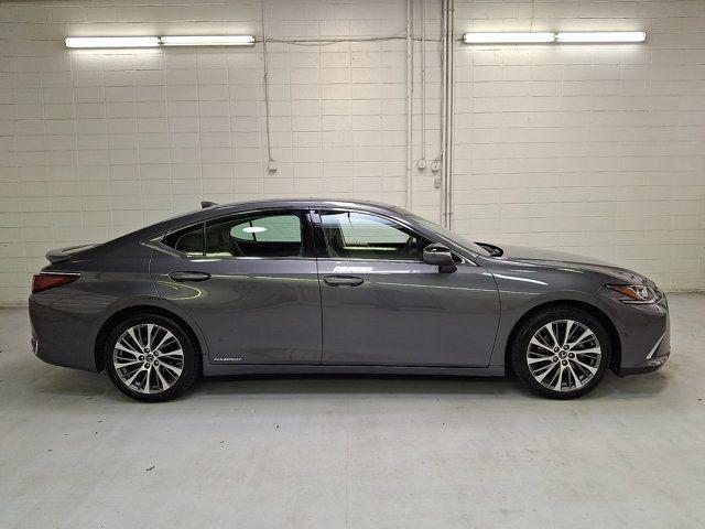 used 2020 Lexus ES 300h car, priced at $32,100