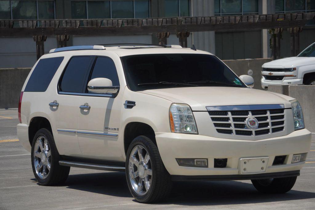 used 2008 Cadillac Escalade car, priced at $6,995