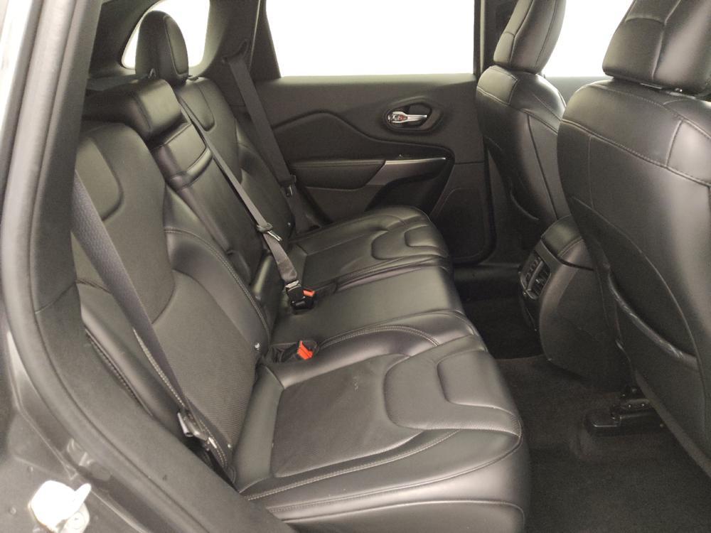 used 2019 Jeep Cherokee car, priced at $18,095