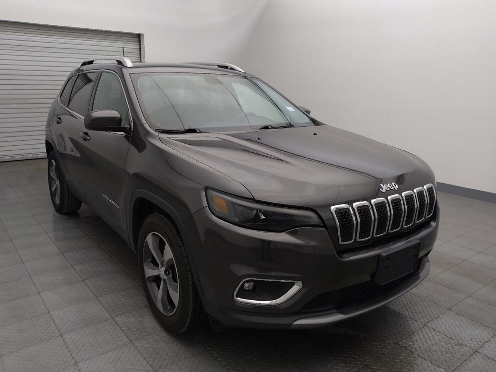 used 2019 Jeep Cherokee car, priced at $18,095