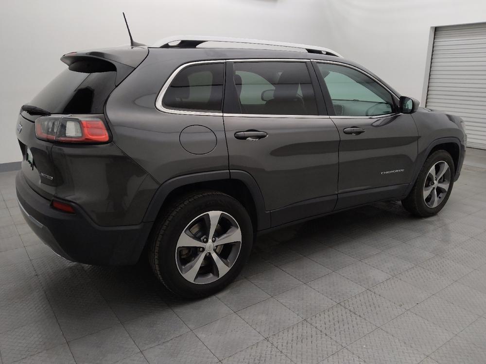 used 2019 Jeep Cherokee car, priced at $18,095