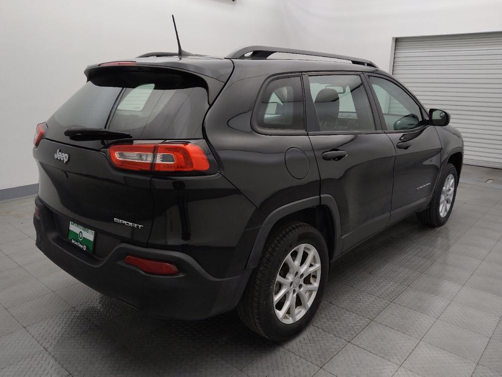 used 2016 Jeep Cherokee car, priced at $13,395