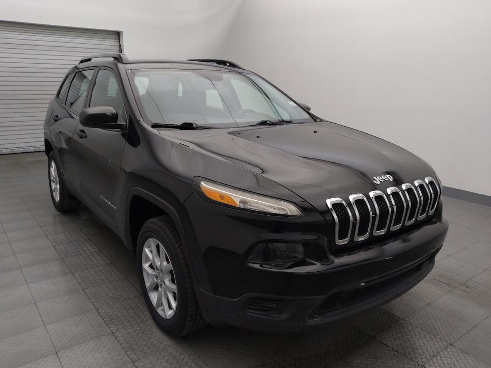 used 2016 Jeep Cherokee car, priced at $13,395