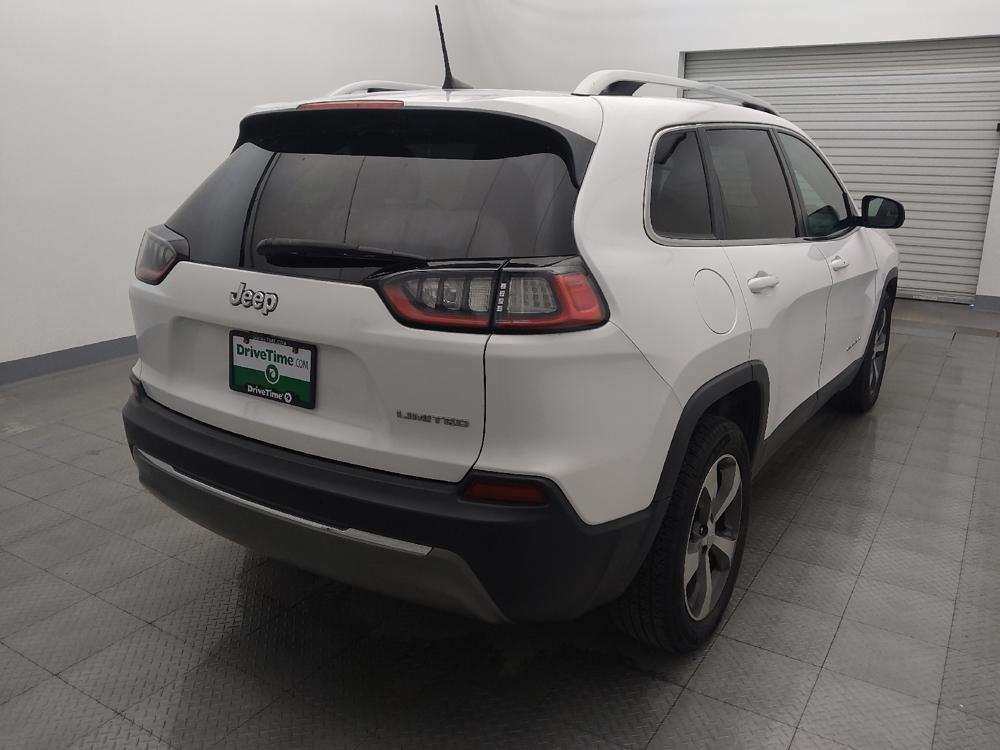 used 2020 Jeep Cherokee car, priced at $18,195
