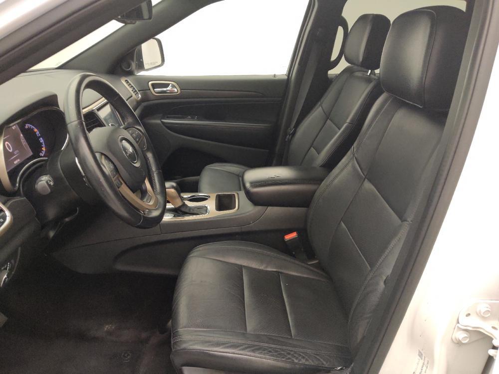 used 2016 Jeep Grand Cherokee car, priced at $17,795