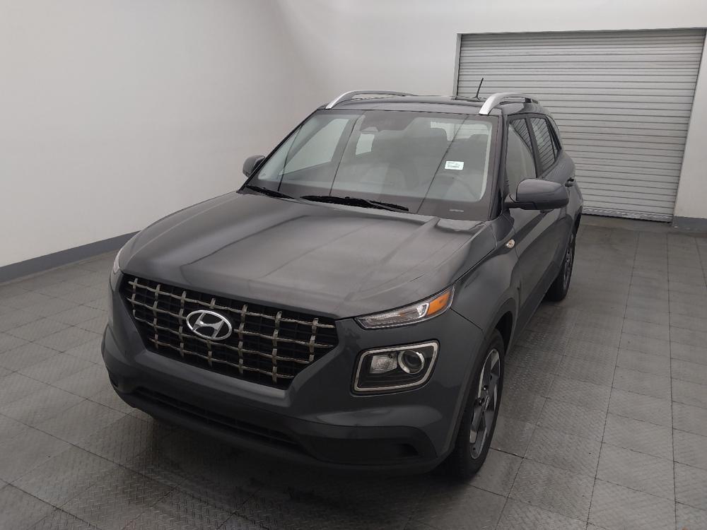 used 2025 Hyundai Venue car, priced at $24,795