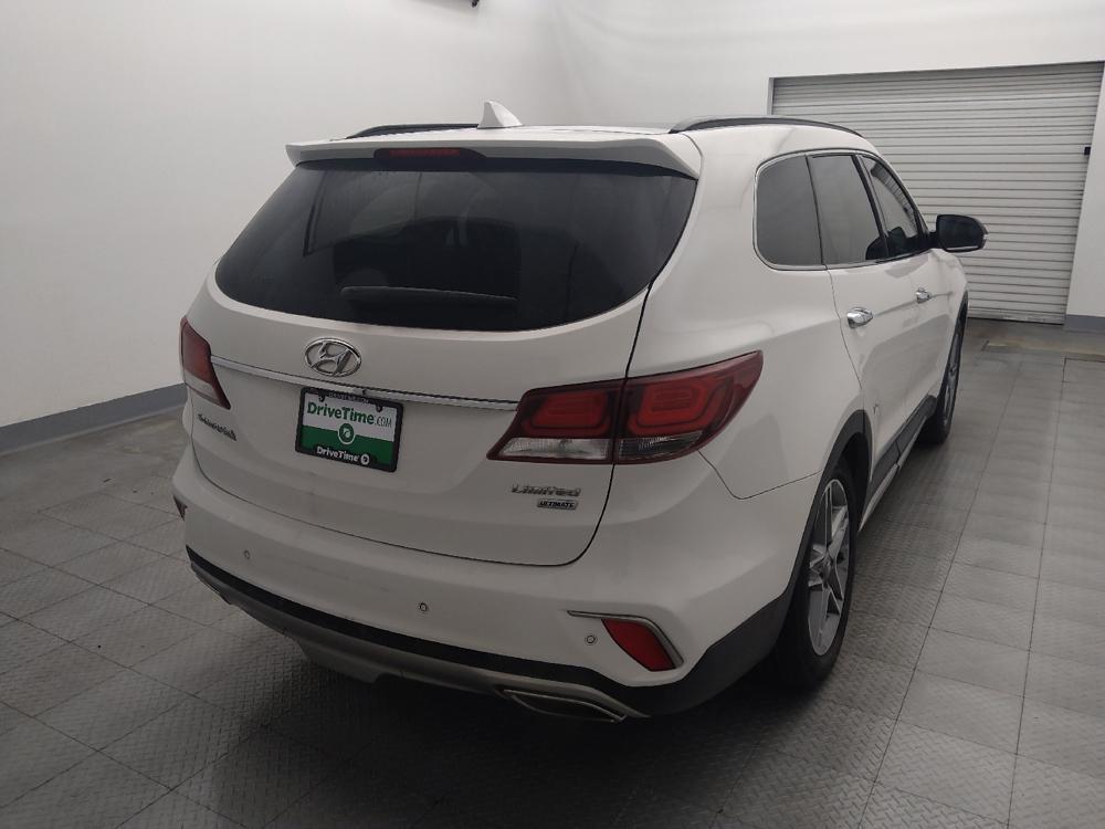 used 2018 Hyundai Santa Fe car, priced at $18,295