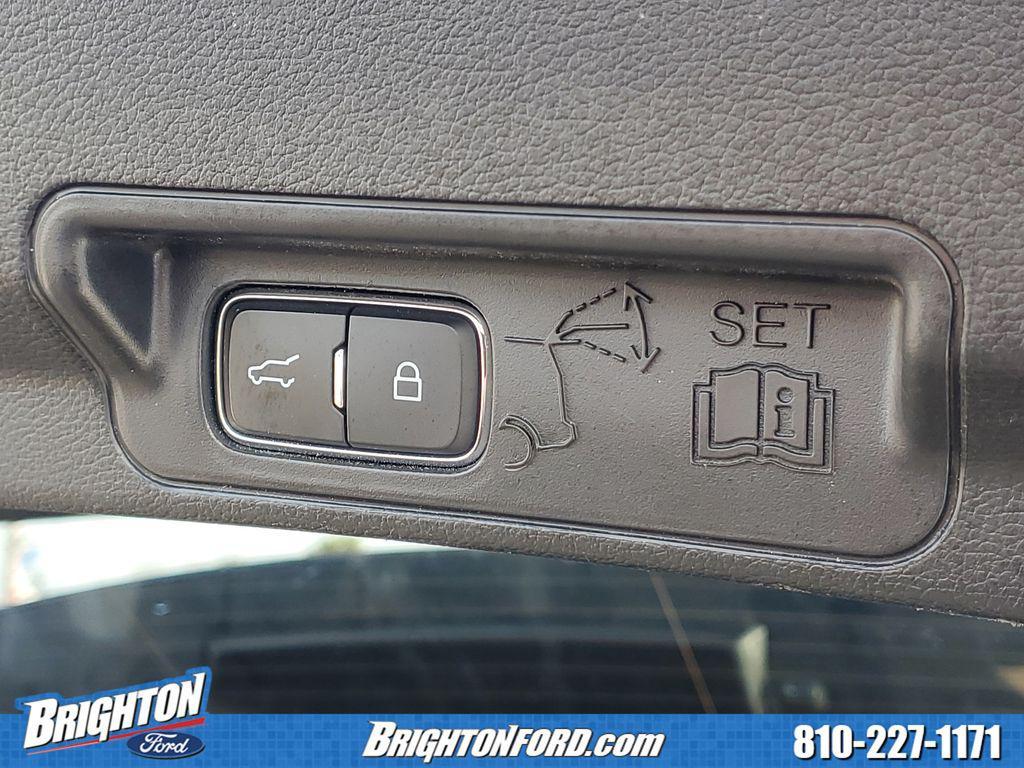 used 2022 Ford Explorer car, priced at $23,300