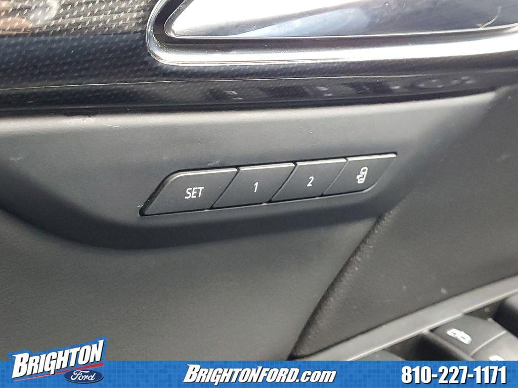 used 2023 Buick Envision car, priced at $27,280