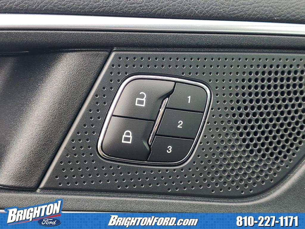 used 2023 Ford Edge car, priced at $30,080