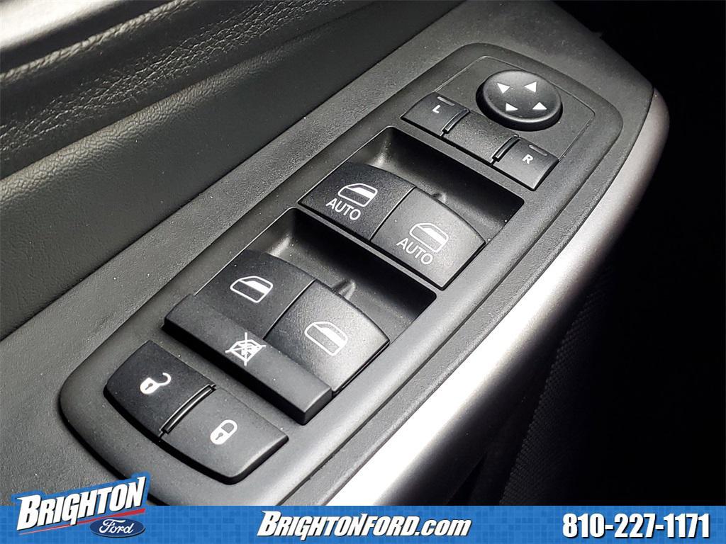 used 2021 Jeep Cherokee car, priced at $18,300