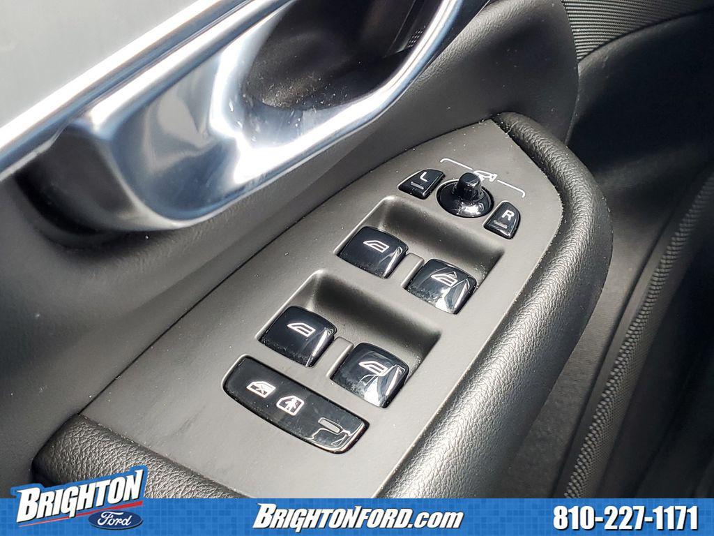 used 2022 Volvo XC90 car, priced at $29,480