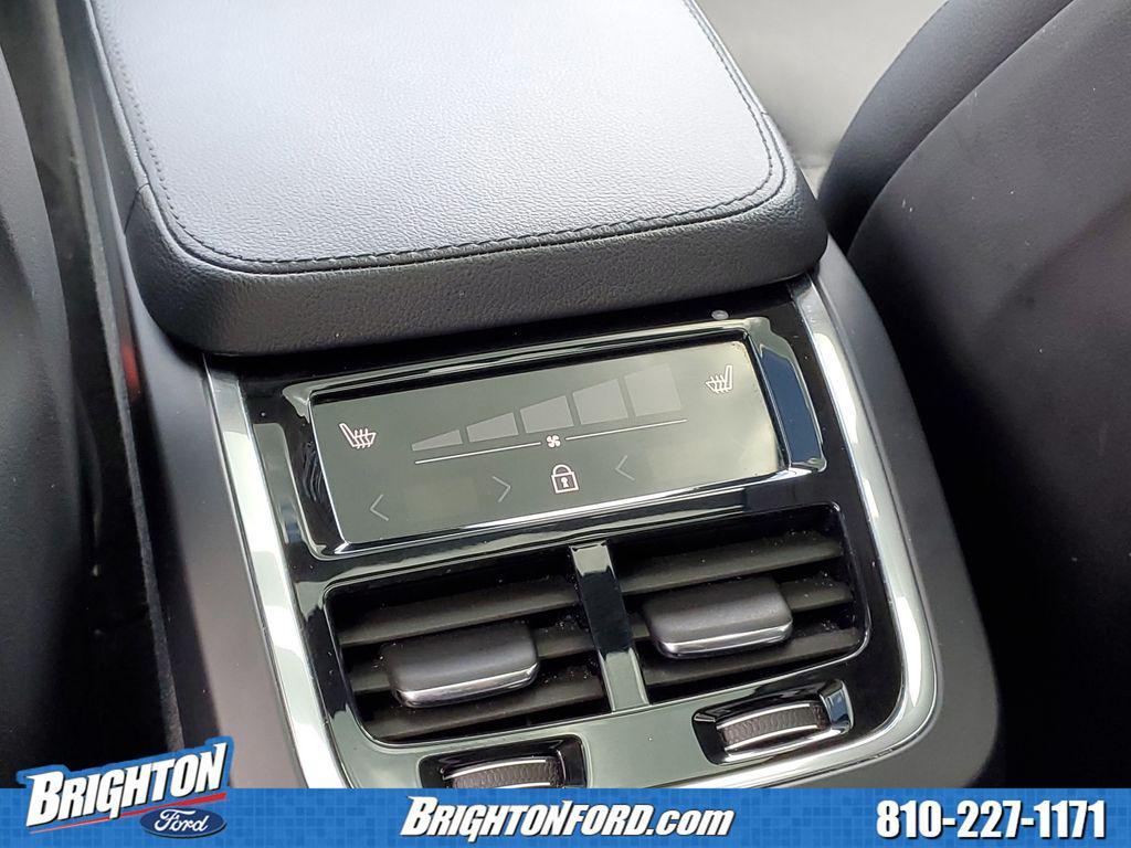 used 2022 Volvo XC90 car, priced at $29,480
