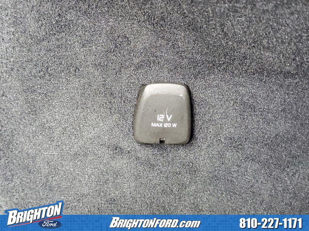 used 2022 Volvo XC90 car, priced at $29,480