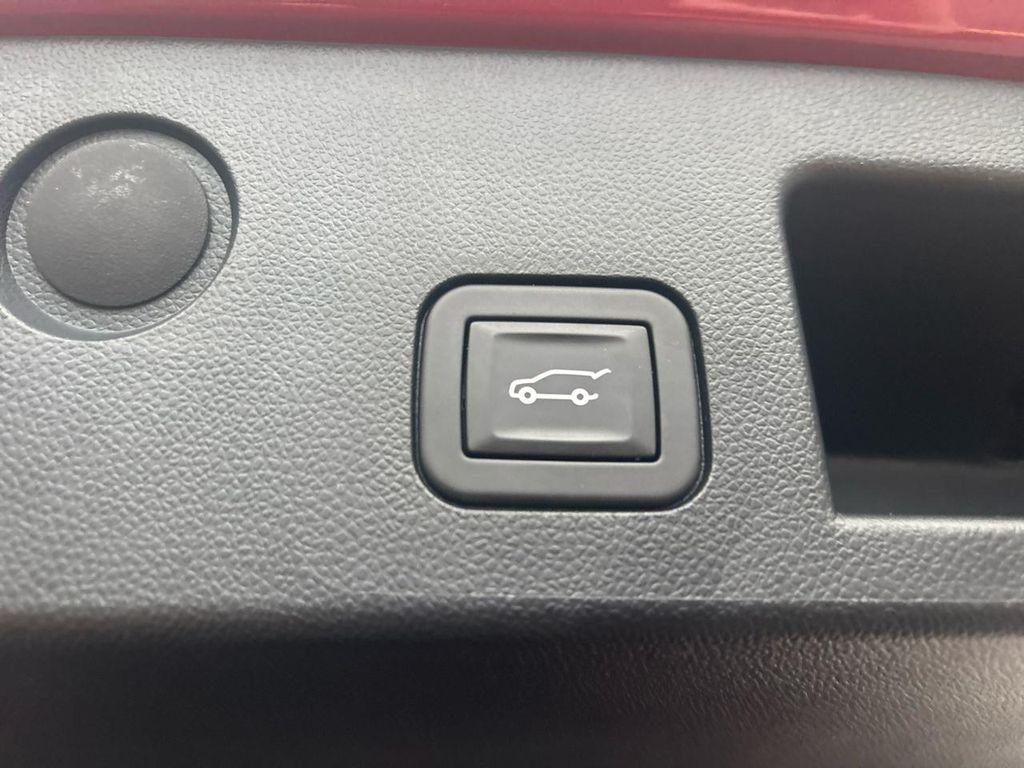 used 2025 Chevrolet Equinox car, priced at $28,975