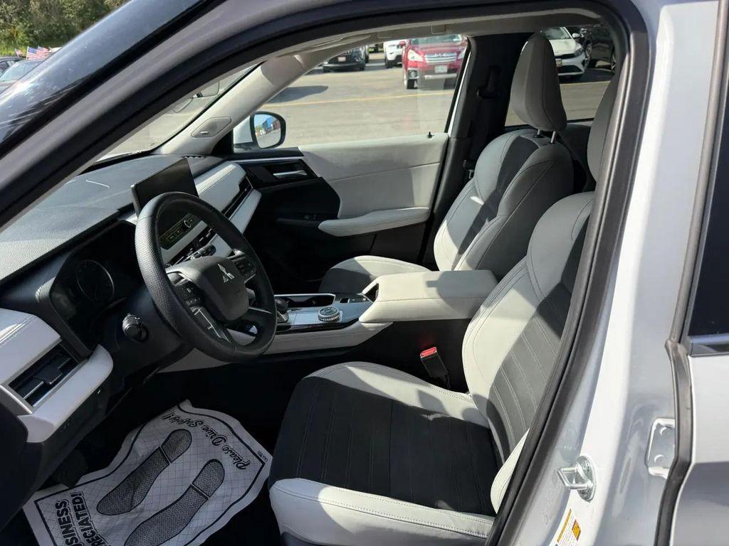 used 2025 Mitsubishi Outlander car, priced at $29,975