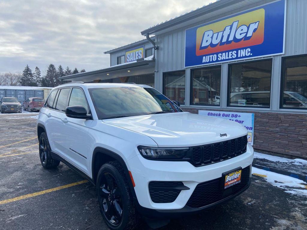 used 2023 Jeep Grand Cherokee car, priced at $34,975