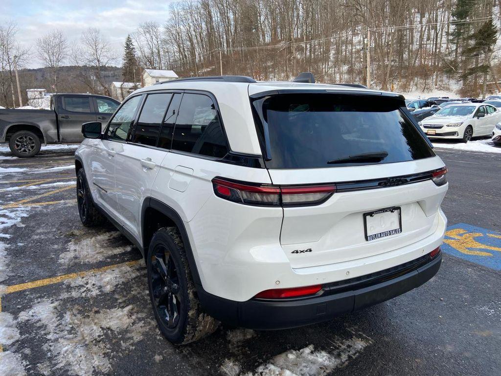 used 2023 Jeep Grand Cherokee car, priced at $34,975
