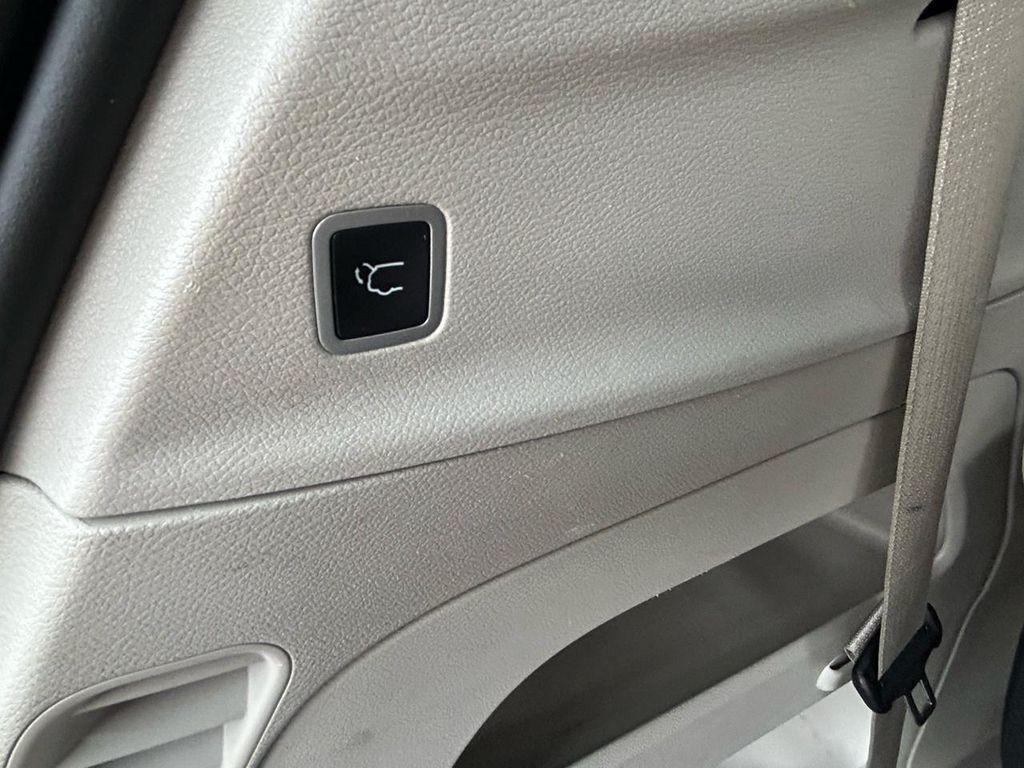 used 2023 Chrysler Pacifica car, priced at $25,975