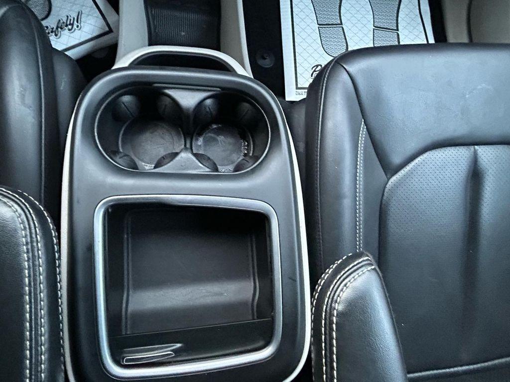 used 2023 Chrysler Pacifica car, priced at $25,975