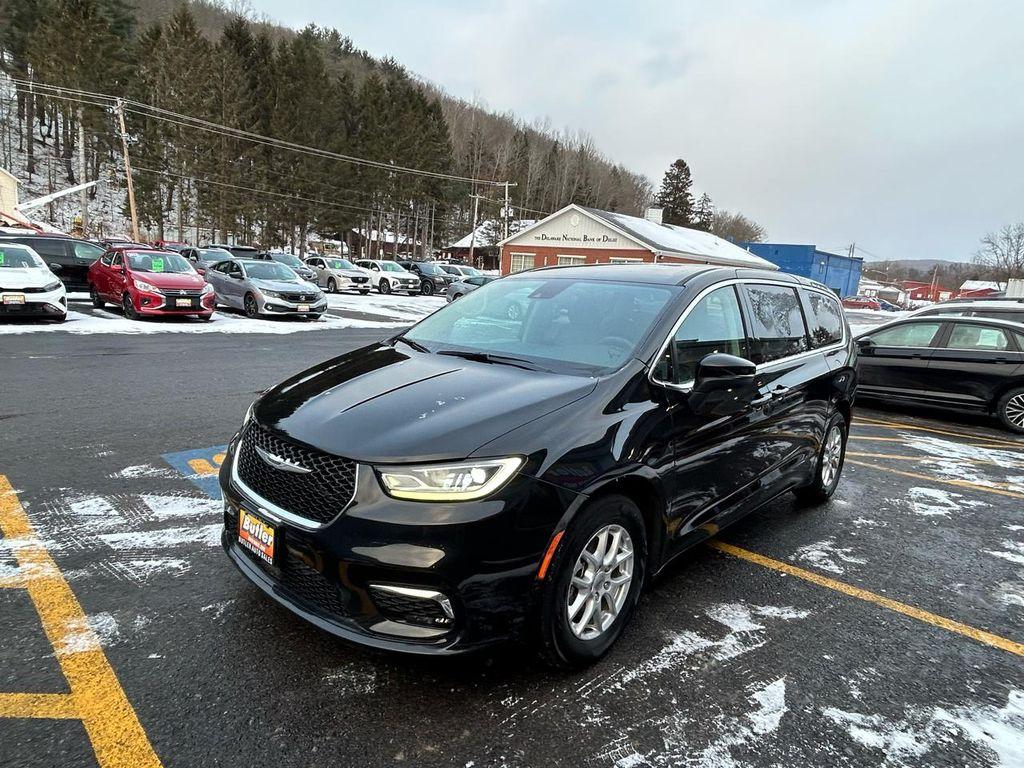 used 2023 Chrysler Pacifica car, priced at $25,975