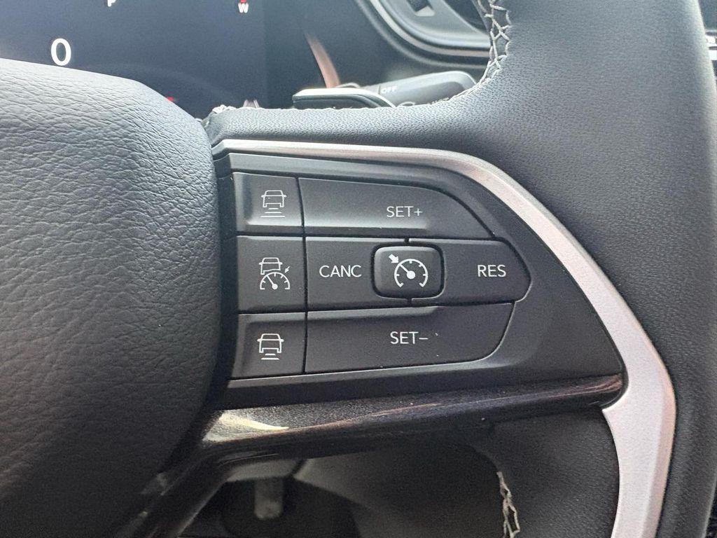 used 2023 Jeep Grand Cherokee car, priced at $34,975