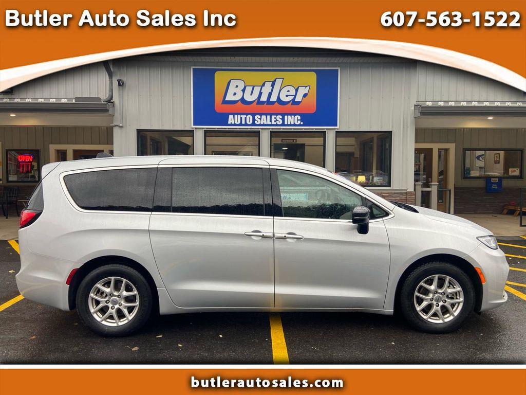 used 2024 Chrysler Pacifica car, priced at $29,975