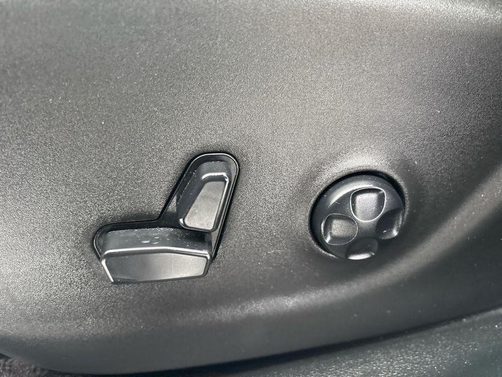 used 2018 Jeep Cherokee car, priced at $17,975