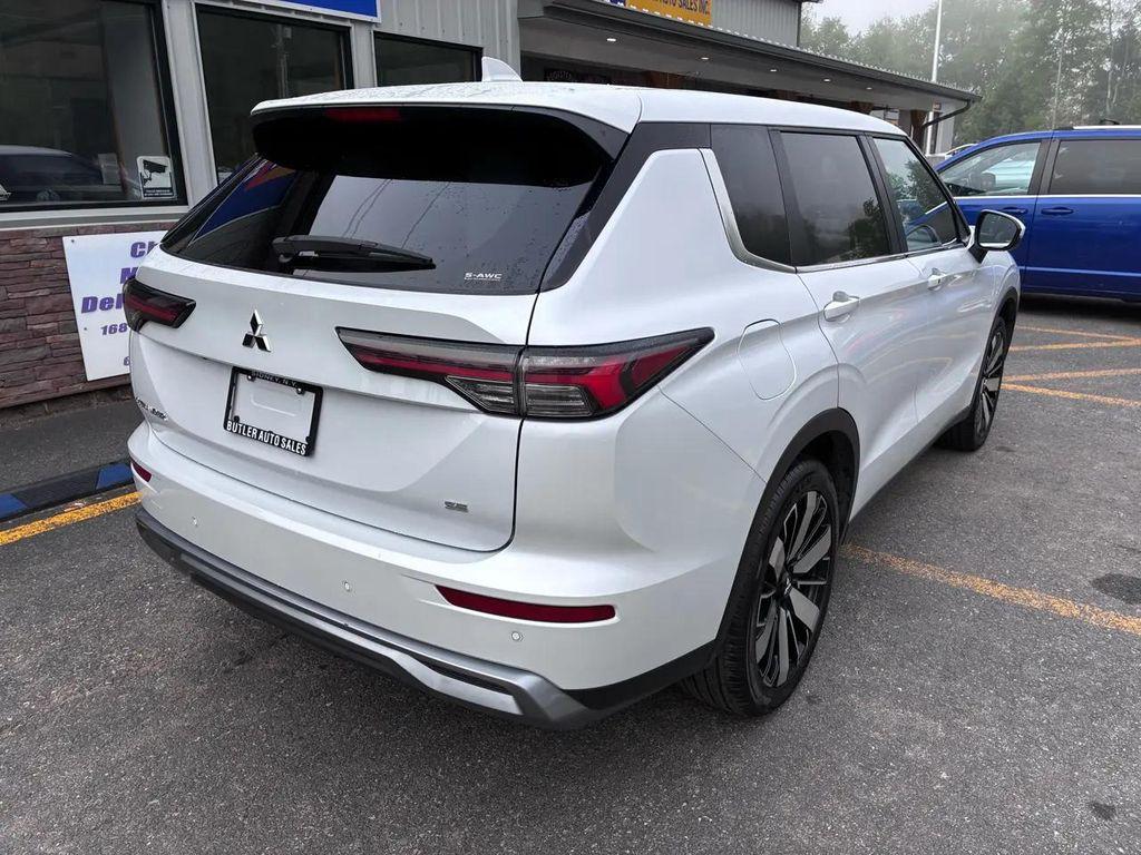 used 2025 Mitsubishi Outlander car, priced at $29,975